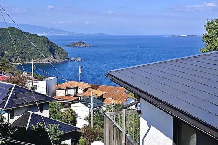 Holiday House 川奈 อิโตะ ภายนอก รูปภาพ